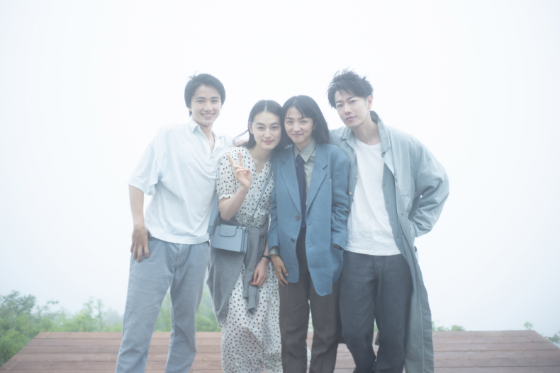 年末現象級神劇!《First Love 初戀》大掀回憶殺:能愛上讓你珍惜人生的人是幸事