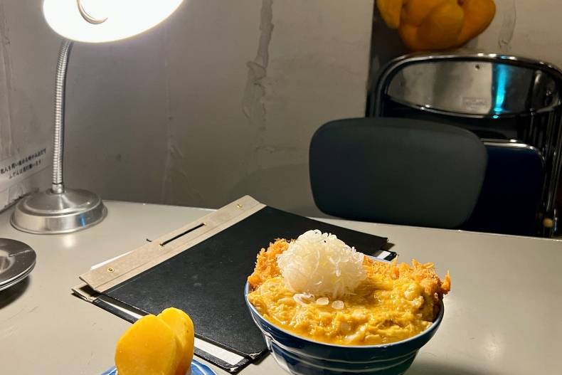 ▲派出所吃豬排飯