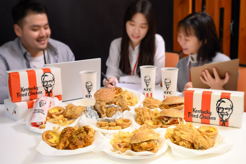 8月速食7大買一送一＋1元優惠！肯德基中元桶餐下殺54折、拿坡里炸雞桶特價只要209元