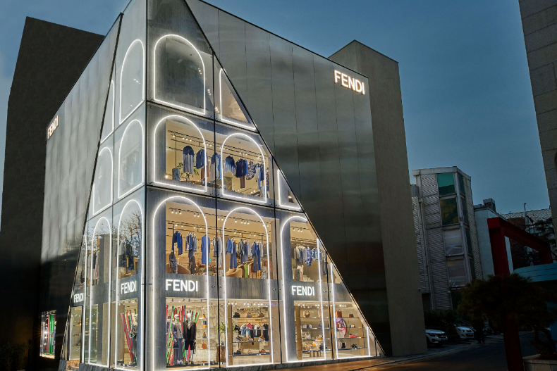 FotoJet (29) - FotoJet (29).jpg FENDI首爾旗艦店開幕!宋慧喬、李敏鎬、金多美、ZICO、安俞真時尚現身