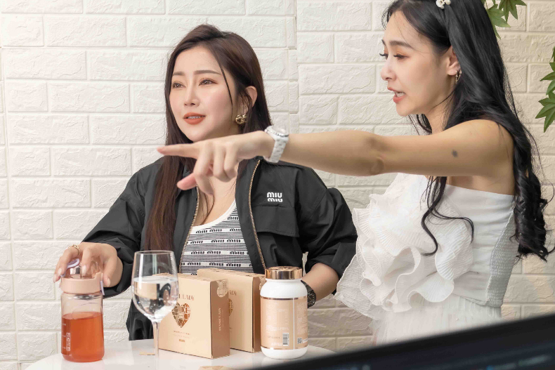 送太多贈品被王思佳嘲數學差！天后闆妹受邀《玩美研究室》公益義賣：虧錢也值得