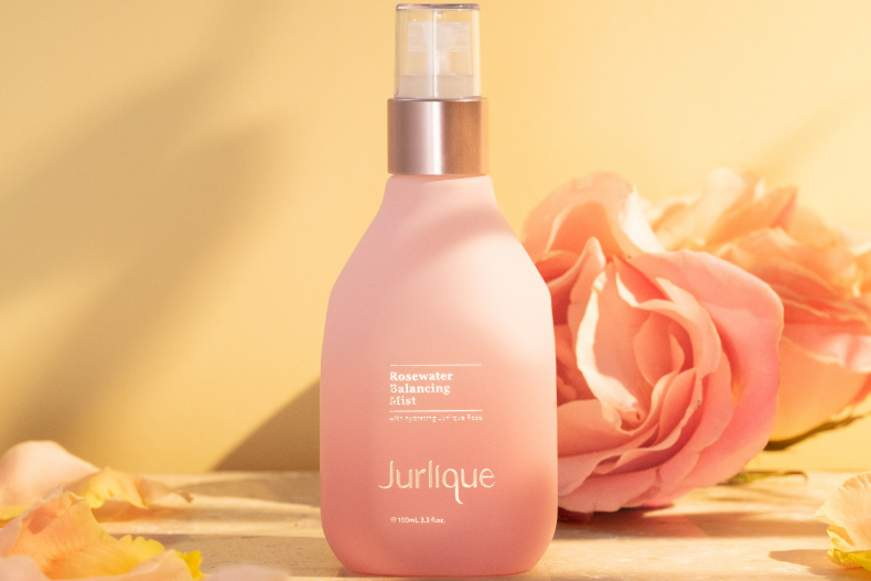 FotoJet (4) - FotoJet (4).jpg 換季必備最舒心的保養!Jurlique茱莉蔻「快充小花瓶」經典活膚露5種用法