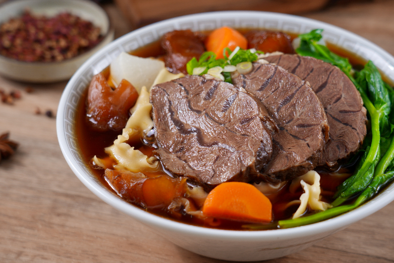 3 - 3.jpg 減肥慎入!在家就能吃到台劇美食!《加油喜事》牛肉麵配滷味立刻被征服