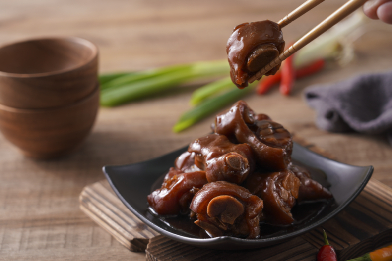 7 - 7.jpg 減肥慎入!在家就能吃到台劇美食!《加油喜事》牛肉麵配滷味立刻被征服