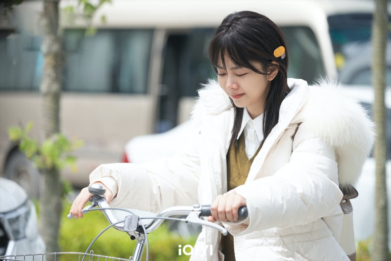陸劇《歸路》8個隱藏版甜寵劇情：井柏然按頭舌吻譚松韻，井寶、松松互喊親密暱稱！