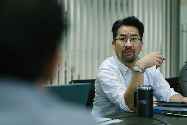 Netflix台劇《人選之人》4個劇情彩蛋:謝盈萱罕見崩潰、賈靜雯驚喜現身挺王淨