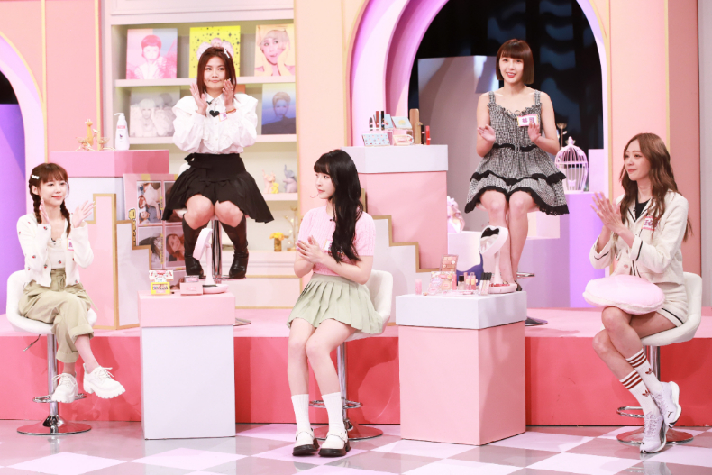 ▲女大來賓（由左至右）：紀卜心、董仔、元元、林可、王心恬
