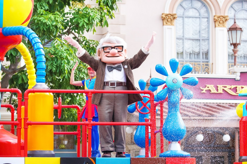 香港迪士尼樂園「夏日狂歡派對」熱力登場！皮克斯好友、《玩具總動員》一起玩水