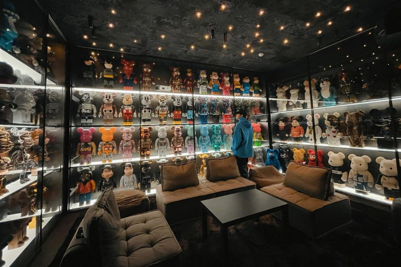 ▲羅志祥自家衣帽間宛如精品店展示櫃