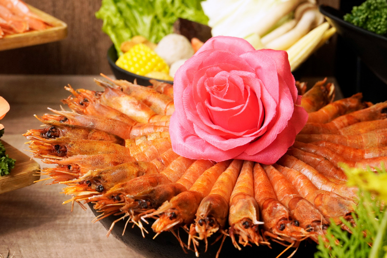 身分證有「1、3、6」任二碼舉手！美國和牛、北港烏魚子、胭脂蝦、藍鑽蝦吃到飽