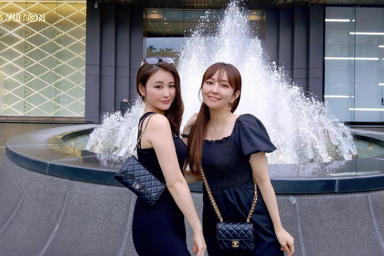 FotoJet (1) - FotoJet (1).jpg 麻衣離婚王泉仁變更美!合體愛紗曬超有默契「閨蜜裝」,鞋子&包包是這兩品牌