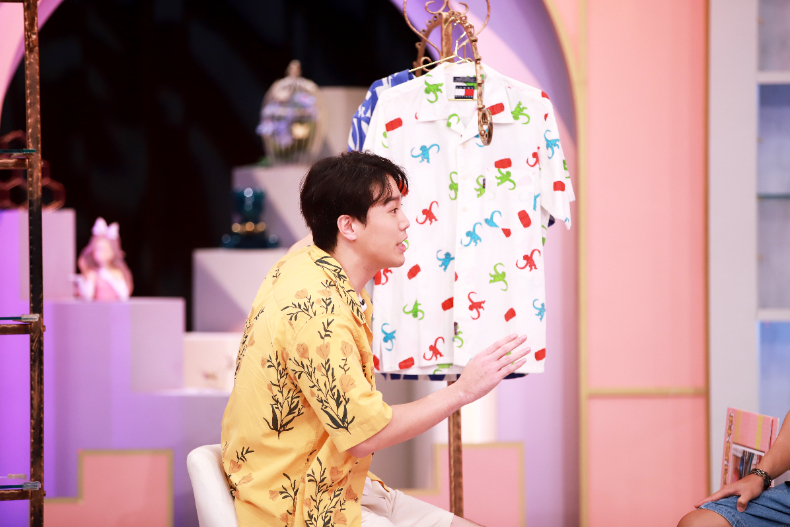 ▲謝毅宏分享夏日必備單品：花襯衫