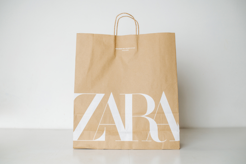 ZARA前店員爆料！ZARA「折扣優惠」降價時間＋划算買法：這時候下單，衣服2折