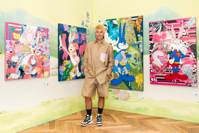 兔巴哥華麗印花太潮了！Daniel Wongx華納兄弟聯名藝術展，哈利波特、超人都成繽紛畫作