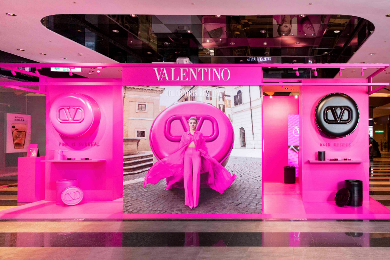 FotoJet (1) - FotoJet (1).jpg 小S女兒Elly許曦文拿下精品大牌!時髦搶先秀VALENTINO PINK PP氣墊潮翻天