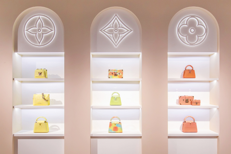 LV「珍稀皮革展」登場！關穎想把「銀雪水鑽包」買回家，LV工匠親授看懂鱷魚皮｜頂級之夜