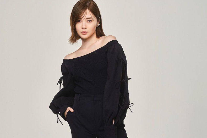 FotoJet - 2023-08-10T174802.274 - FotoJet - 2023-08-10T174802.274.jpg 獲封日本「最美隱乳女神」!白石麻衣神顏+雪白肌膚保養7秘訣大公開:妝前搭配小臉按摩皮膚更緊實