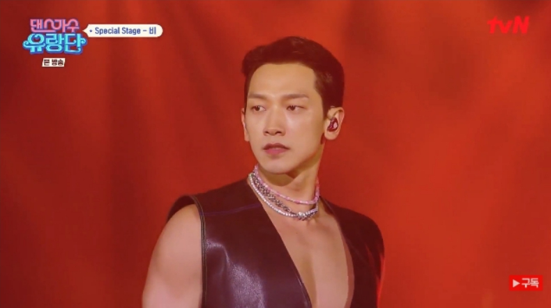 女兒傻瓜認證！Rain「炸六塊冰塊腹肌」超養眼，狂曬少女串珠項鍊：是我女兒贊助