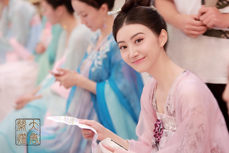 3-2 - 3-2.jpg 《灼灼風流》景甜8部陸劇推薦:《大唐榮耀》沈珍珠不能沒看過,《司藤》古典旗袍美到翻