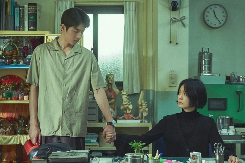 14部十集內完結的Netflix韓劇！《以吾之名》步調超快復仇劇，《魔幻之音》池昌旭大展歌喉