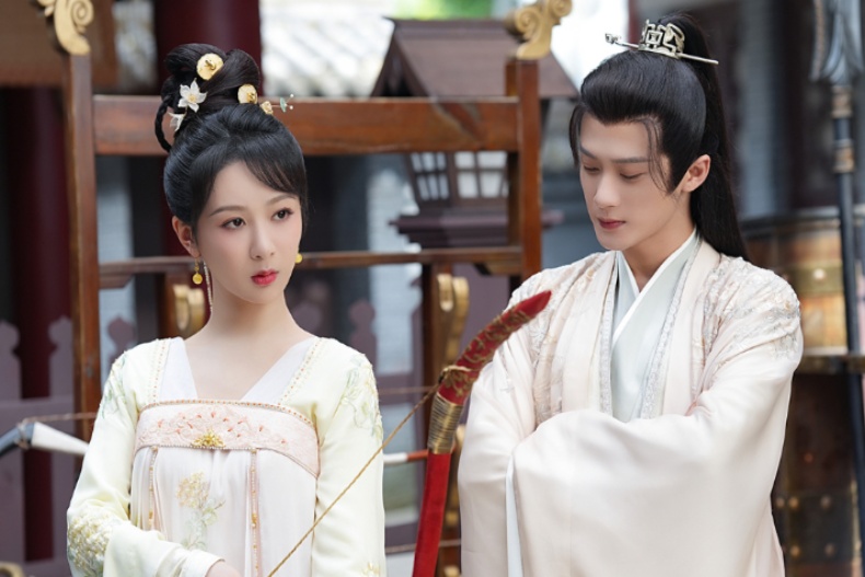 2023陸劇「暑期檔熱度總榜」TOP7：趙露思《偷偷藏不住》只排第四，第一名就是「它」不用猜