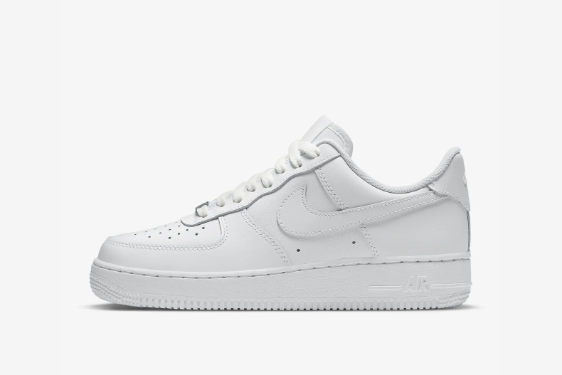 全世界「最好看小白鞋」Top5！NIKE AF1、凱特王妃愛牌都上榜，這雙帆布鞋大家都買過