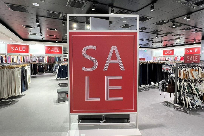 NET有Outlet！隱藏門市「大安拍點」2件5折，衣服直接銅板價帶走