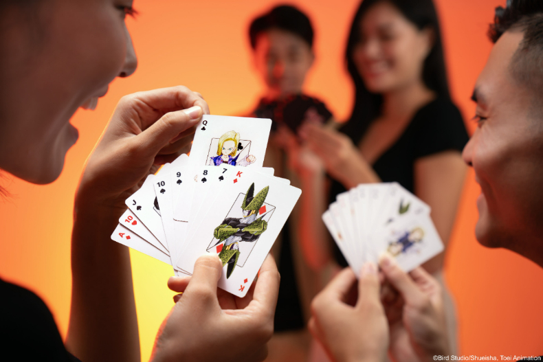 麥當勞超狂合體《七龍珠Z》加碼買一送一！18種角色官方炫卡、搶眼悟空杯、獨家撲克牌