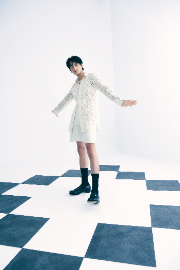 FotoJet - 2023-10-01T114827.617 - FotoJet - 2023-10-01T114827.617.jpg |Fashion|Outfit/XU ZUI、Shoes/GUCCI、Accessories/YVMIN