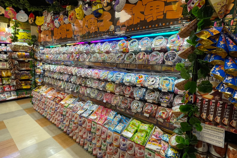 台中唐吉訶德開幕必買懶人包：美妝、零食、和牛「買一送一」快搶，超狂「日本蘋果裝到飽」39折下殺