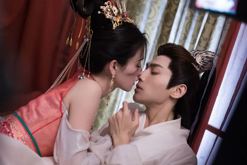 近年最高網播量「古裝劇」TOP6：《長月燼明》