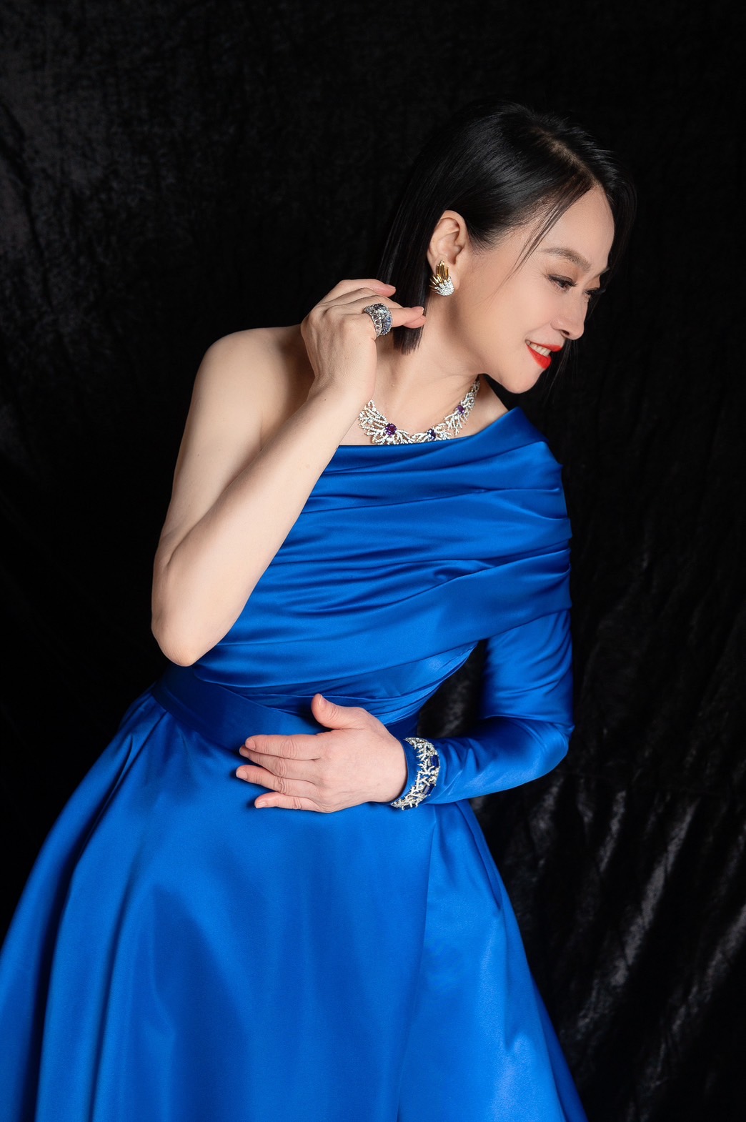 陸小芬金馬紅毯爆瘦一大圈年輕10歲！原來是因為他？