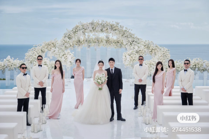 潘瑋柏8張海島婚禮照首曝！老婆宣云甜發文：「完美的家，美好的回憶」
