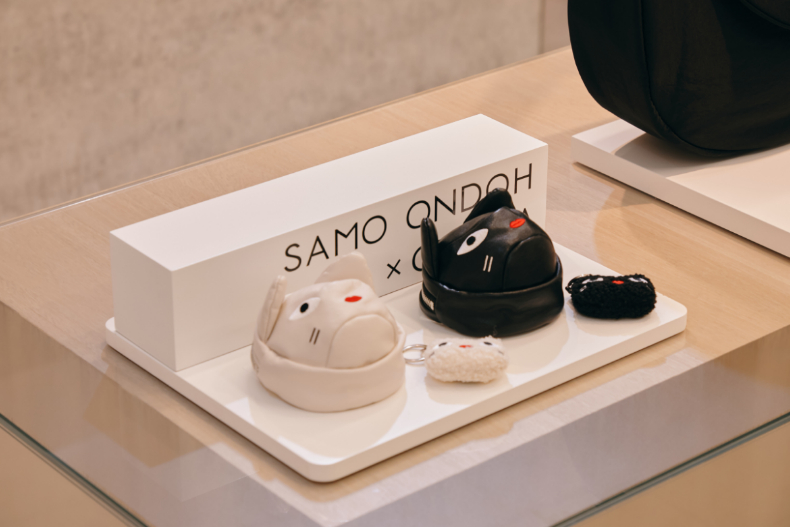 越巨越可愛！SAMO ONDOH x吳映潔聯名開賣，XXL腋下包3色想全包