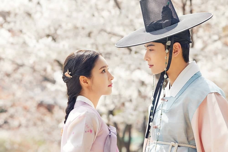 Netflix古裝韓劇最好看排行：朴恩斌《戀慕》僅第10，朴敘俊、徐睿知這部劇奪冠