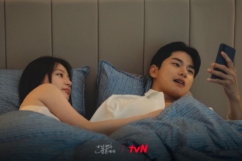 1 - 1.jpg 韓劇渣男金句 1.《和我老公結婚吧》朴敏煥:「男人全都會出軌,就算有老婆也會喜歡別人,那就是男人。」