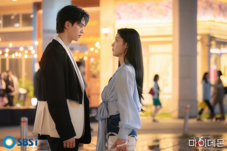 5部必追的辦公室戀情韓劇：《品牌in聖水洞》接吻靈魂交換，《社內相親》甜寵喜劇之王