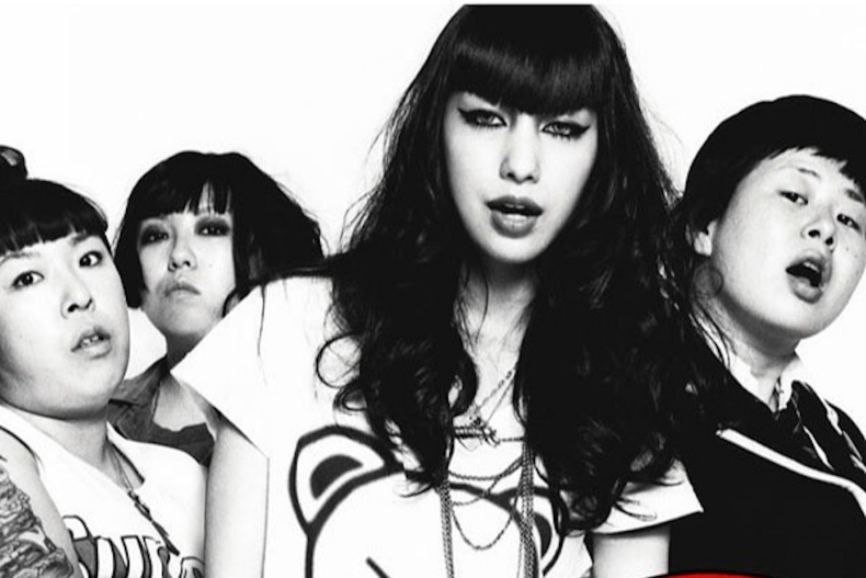 中島美嘉出道即爆紅  後以單曲《雪の華》及電影《NANA》奠定日本歌姬地位