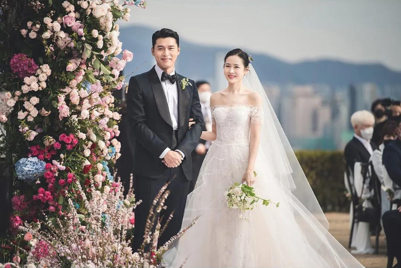 5 - 5.png 還是要相信愛情啊!盤點5位「跟初戀修成正果」的明星,你最喜歡哪一位的故事?