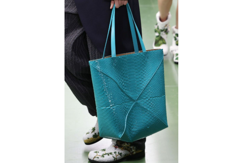 2024秋冬時裝週時尚大包品牌：Loewe
