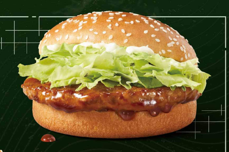 麥當勞焦糖奶茶、10塊麥克鷄塊買一送一！回憶殺「板烤鷄腿堡」這樣吃更便宜