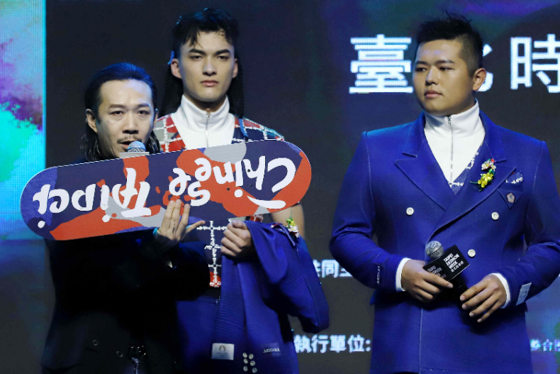 2024巴黎奧運「中華台北奧運代表隊」超時尚！周裕穎認不輸法國，胸針、鞋子、顏色…細節藏寓意