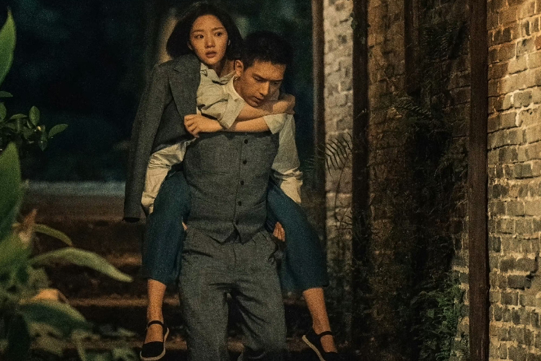 李現主演陸劇評分榜！《春色寄情人》甜蜜爆好評，《河神》8﹒1分必追好劇