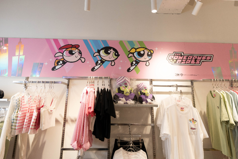 《飛天小女警》25週年快閃店！台北、台中、高雄時間地點曝，超Q聯名衣甜辣登場