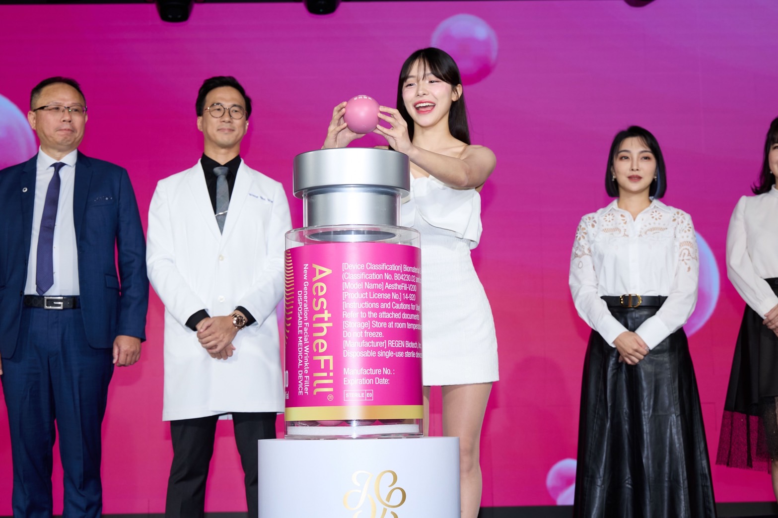 漸進式新趨!台韓醫美新紀元攏絡扎根Z世代!驅動君綺精靈針 -李多慧自然QQ美肌秘寶